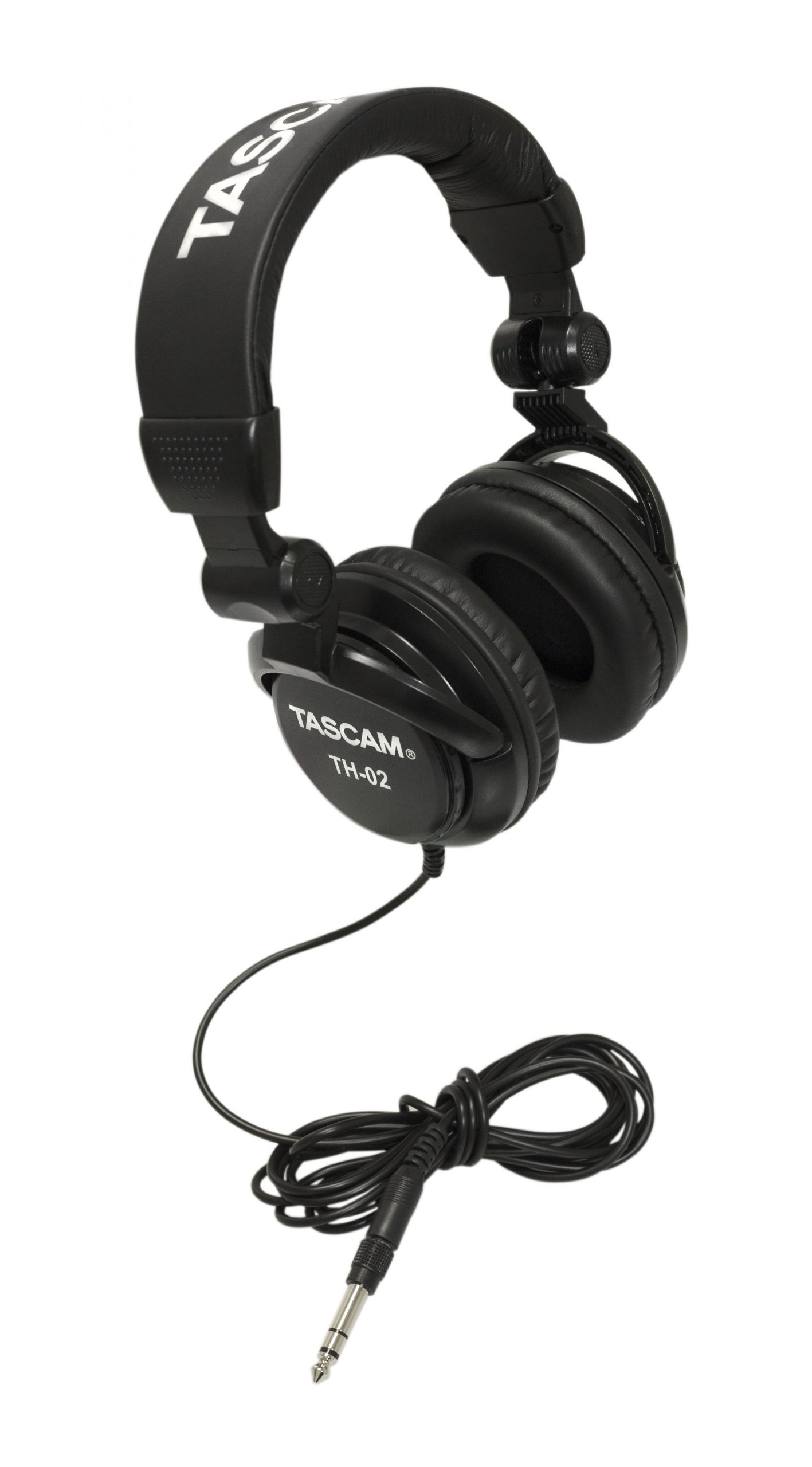 TASCAM’s new TH-02 closed-back stylish headphone delivers a sound you have to hear to believe, and at a low price you can’t ignore. TASCAM spent over a year comparing technologies, designs and methods to provide you with an amazing $100 dollar headphone for less than a third of the cos